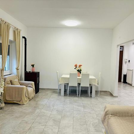 Villa Milky'S House Isola del Cantone Exterior foto